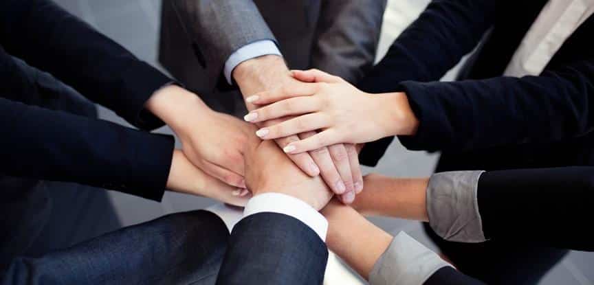 mãis unidas de equipe de trabalho